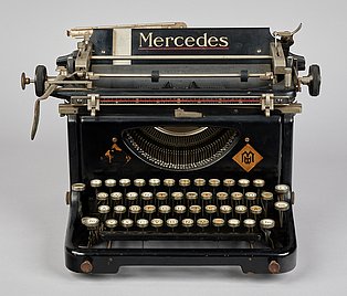 Aufnahme von Schreibmaschine Mercedes, mechanisch, Mercedes Büromaschinen-Werke A.G., Zella-Mehlis