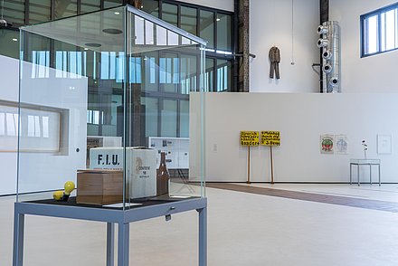 Impressionen aus der Beuys-Ausstellung in der Halle 8 auf dem UNESCO-Welterbe Zollverein 